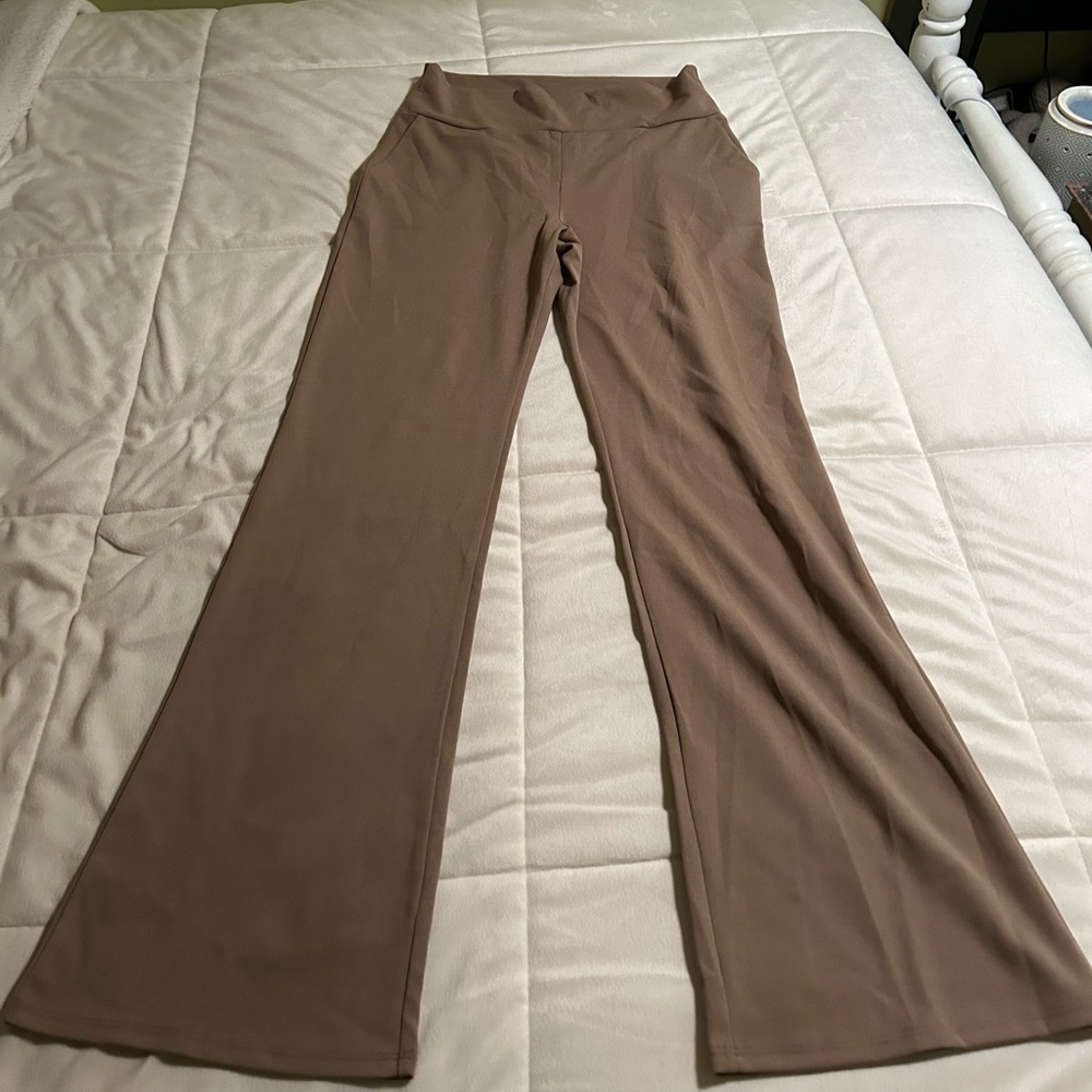 Tan Chiffon HEIMISH USA pants size L